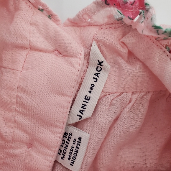 Floral top with bottoms - Picture 4 of 6